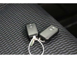 ■スマートキー■ 鍵を身に着けていれば、ドアの施錠・開錠が可能です!バッグから鍵を探し出す必要もないので、たくさん荷物を持っていたり雨の日傘をさしている時にも便利ですね!