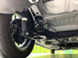 お車を安心してお乗りいただく為には、足回りの定期点検が欠かせません。サービスサポート(有償保証)では無料点検もご提供しており、安心のカーライフをお過ごしいただけるサポート体制が整っています。