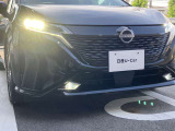 配光特性に優れ路肩まで明るく照らすLEDライトを採用