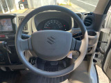 ノーマルなハンドルとなっております!握りやすく長距離運転も快適ですよ〜!