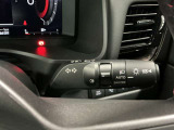 オートライトついてます。トンネルでいちいちスイッチ切り替えなくて良い感覚は使ってからしみじみ感じますよ。