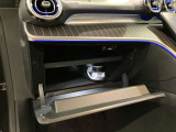 メルセデスの認定中古車には、経験豊富なメカニックが最大100項目にも及ぶ点検・整備項目が設定されています。