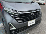 LEDヘッドライト装備。暗い道や、天候の悪い日でも視界良く運転できます。