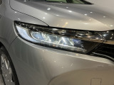 LEDヘッドライトで夜道も安心!