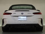 BMWのお車は、走行の安定性とコーナリングの良さを追求し、思い通りにハンドルの操作可能です。試乗車もご用意しておりますので、ぜひ&ldquo;駆け抜ける歓びをご体感ください!
