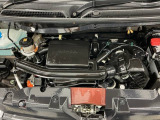 技術が詰まったエンジンルームもご覧の通りピカピカにクリーニング済みです。