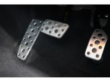 【アウトレットカー】傷や凹みはそのままの販売です。その分お求めやすい価格でご提供!内外装ノークレームですので、現車確認を推奨させていただきます。ご来店お待ちしております。