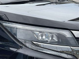 Bi-Beam LEDヘッドランプ+LEDクリアランスランプ 少ない電力で明るく照らします☆彡