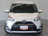 室内外はもちろん、ニオイの元となるフロアカーペットまで消臭・除菌を実施。中古車を気持ちよくお乗りいただけるクリーニングサービスです。詳細は販売店スタッフまでおたずねください。