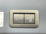 【パワーバックドア】スマートキーや運転席のボタンを押すだけでリアゲートが自動で開閉します!荷物を持っている時や、高い位置にあるバックドアを閉める際に便利な機能です♪