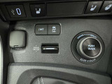 【横滑り防止機能】 車両走行安定補助システム搭載  車が横滑りしそうになった際に、横滑りを防ぐ安全装備が付いています。