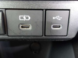 スマホやタブレットの充電ができます♪