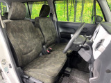 運転席シート廻りは使用感も少なく、良好な状態となっています。丁寧に使われていたことがよくわかりますね。