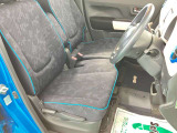 【フロントシート】運転席は必ず使用する部分ですので、座り心地が重要です★ぜひ一度ご体感下さい★