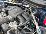 【STIVバー】お車の剛性を高めるタワーバーを装備。よりスムーズなコーナリング走行が可能となり、走りも楽しめます。