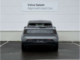 ◆バック/万が一を考え、安全性を重視する方に選ばれているVOLVO車。ドアを開閉するとその重み・厚みに驚くはず