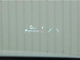 ヘッドアップディスプレイで少ない視線移動で情報を確認できるので運転の疲労軽減に繋がります!