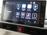 純正9インチスマホ連携ディスプレイオーディオを搭載。フルセグTVやBluetooth機能有り。Apple Car PlayやAndroid Autoに対応。スマホ内のナビや音楽再生のアプリを使用できます