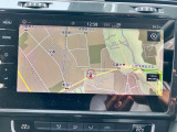 「ディスカバープロ」。大型ディスプレイと高い操作性に加え、App-Connect対応でスマートフォン連携もスムーズ。ナビや各種機能を快適に操作できます。