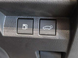 パワーバックドア装着車です。