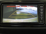 バックカメラが付いているので後方確認が非常にしやすいです。今や運転初心者も熟練者も必須装備!ついていて損はないですね♪