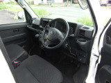 運転席の画像です。