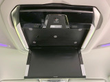 【フリップダウンモニター】大画面モニターで後席でもエンタメをお楽しみいただけます。小さなお子様にも大人気の装備です♪