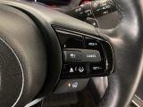 【アダプティブ・クルーズ・コントロール】予め設定した車速内でクルマが自動的に加減速。 前走車との適切な車間距離を維持しながら追従走行し、高速道路でのドライバーの疲労を軽減してくれる嬉しい機能付♪