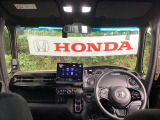ワイドな視界で運転もしやすくなるように、設計されています。
