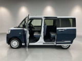 両側パワースライドドア付きだから、狭い駐車スペースなどでの 乗り降りラクラク!小さなお子さまのいるご家庭には嬉しい装備。