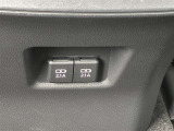 後ろの席の方用にUSB充電ポートが2つついてます!