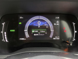 【スピードメーター】メーターがシンプルで見やすく運転しやすいですね。