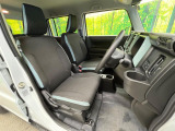 ドライバーによって運転しやすいポジションは異なり、あの車はどうなのか不安なこともありますよね。気になるお車は店頭で乗り込んでご確認いただけます♪