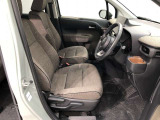 【運転席・助手席】です!実際お座りいただくのが分かりやすいと思いますので、ぜひお気軽にご来店ください♪状態もいいですよ☆