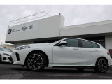 ご納車前には、BMWを熟知したメカニックによる100項目の点検・整備を行います。不具合箇所、交換時期に達している部品に関しましては、全て当社負担で交換してからのご納車となります。
