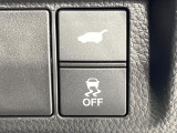 【パワーバックドア】スマートキーや運転席のボタンを押すだけでリアゲートが自動で開閉します!荷物を持っている時や、高い位置にあるバックドアを閉める際に便利な機能です♪