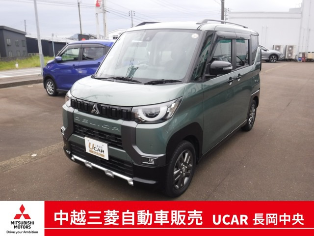 デリカミニ G プレミアム 4WD 