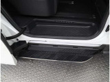 人気装備のユニバーサルステップも装着されております。