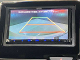【バックモニター】駐車時に後ろの映像がナビゲーションにうつるので駐車がらくらく★車庫入れが心配なかたもバックモニターで安心★