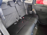 後席も綺麗に使われている車両です。ぜひ一度現物をご覧になってみてください。