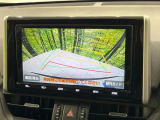 【バックカメラ】駐車時に後方がリアルタイム映像で確認できます。大型商業施設や立体駐車場での駐車時や、夜間のバック時に大活躍!運転スキルに関わらず、今や必須となった装備のひとつです!