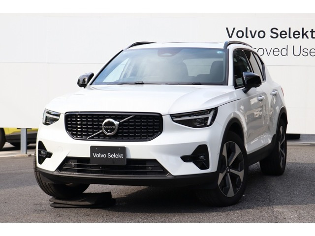 XC40 ウルトラ B4 AWD 4WD