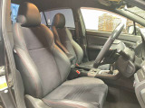 運転席も広々としており運転しやすい環境を実現しています☆室内クリーニングも実施済みです。