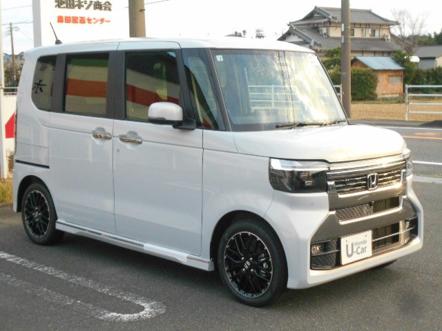 ホンダ N-BOXカスタム 