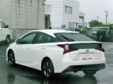 明るく広々、落ち着いた店内では、中古車のご検討・ご購入のほか、携帯電話(au)の購入等、様々なご相談に幅広く応えていきます♪