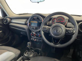 ◆LIBERALAは、輸入車選びの新たなスタイルを提案するインポート・セレクト・ブランドです。オーナー様となる方がクルマから直接感じる感性を第一にした、最良の一台との出会いをコーディネートいたします。