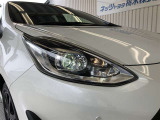 少ない消費電力でクリアな視界を確保するLEDヘッドライトです!