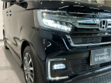 【LEDヘッドライト】ディスチャージヘッドライト(HID)と同等の明るさで、夜道や雨天走行が明るく視界良好!! フォグライトも装備で、安心感さらにUPです♪安心ドライブを楽しんで下さい♪