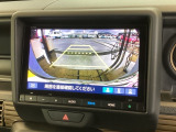 バックも安心のバックカメラ付いています。バックカメラがあると、いつでも安全にバックできますね。死角も減ります。