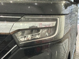 LEDヘッドライトは、点灯の瞬間から最大光量を発揮し、突然暗くなるトンネルなどでの安定感を高めます。